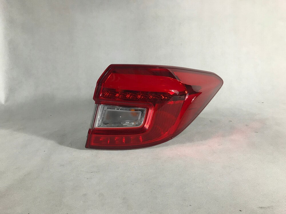 FAROL TRASERO EXTERIOR RH PARA SSANGYONG REXTON desde 2018